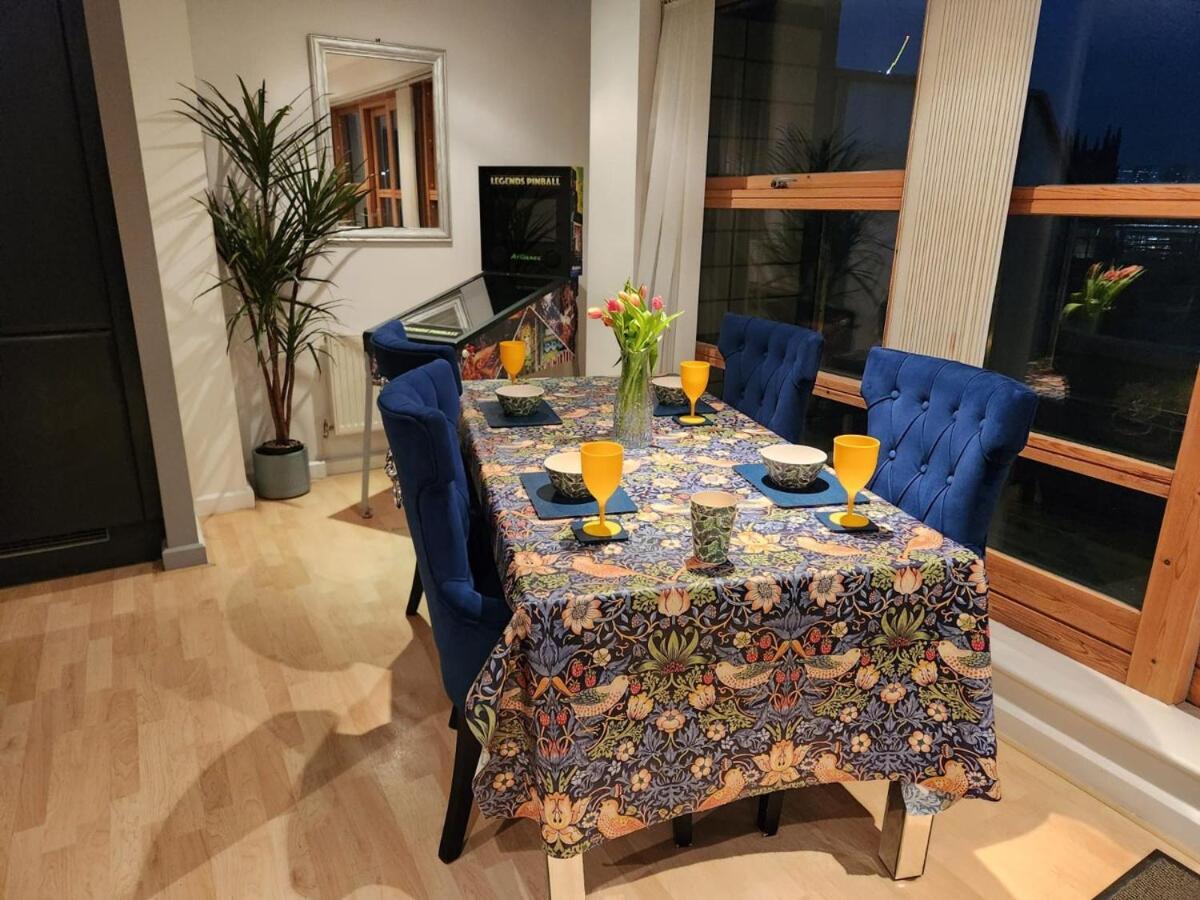 Luxury Penthouse Apartment Лідс Екстер'єр фото